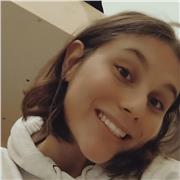 Ciao! Mi chiamo Beatrice e ho 22 anni. Sarò molto felice di dare la mia disponibilità e il mio aiuto a chiunque la richieda!